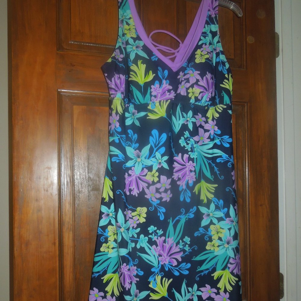NWOT/Pretty Hydrangea Swim Dress